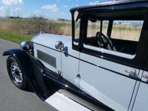 Image 18/32 of Locomobile 8-80 (1927)