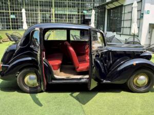 Image 28/47 of FIAT 1100 E (1952)