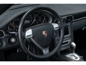 Image 4/35 of Porsche 911 Carrera 4 (2006)