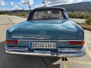Immagine 18/40 di Mercedes-Benz 300 SE (1964)