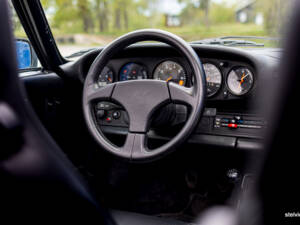 Image 31/45 of Porsche 911 Carrera 3.2 (1984)