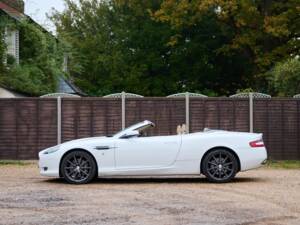 Image 50/50 of Aston Martin DB 9 Volante (2009)