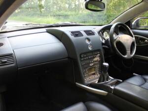 Bild 11/17 von Aston Martin V12 Vanquish (2002)