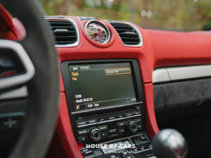 Image 37/46 of Porsche Boxster Spyder (2016)