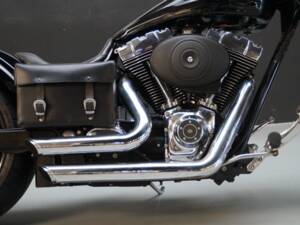 Imagen 31/50 de Harley-Davidson DUMMY (2008)