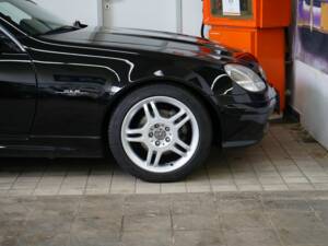 Immagine 42/44 di Mercedes-Benz SLK 230 Kompressor (2003)