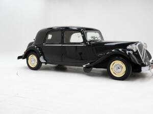 Image 3/15 of Citroën Traction Avant 15&#x2F;6 (1954)