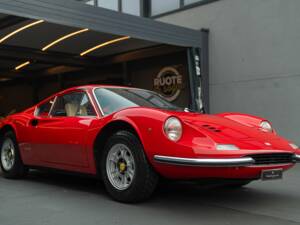 Imagen 2/46 de Ferrari Dino 246 GT (1971)