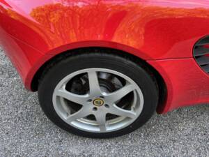 Image 13/22 of Lotus Elise (2002)