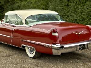 Image 15/50 of Cadillac 62 Coupe DeVille (1956)