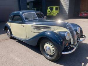 Image 2/18 de BMW 327 (1939)