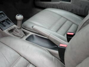 Image 36/97 of Porsche 911 Carrera 4 (1991)