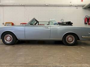Bild 17/20 von Rolls-Royce Corniche I (1974)