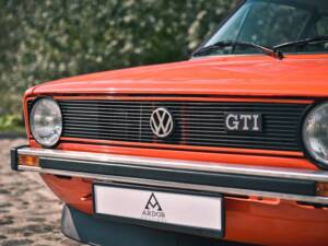 Bild 9/49 von Volkswagen Golf I GTI 1.6 (1979)