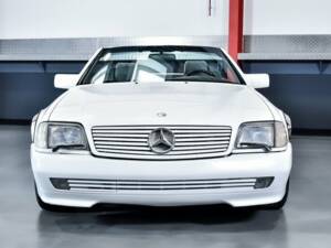 Imagen 4/7 de Mercedes-Benz SL 500 (1994)