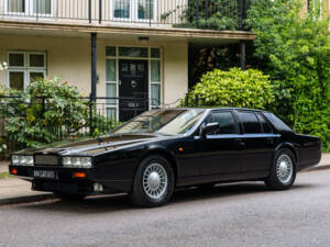 Image 1/28 of Aston Martin Lagonda (1990)