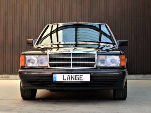 Bild 1/77 von Mercedes-Benz 190 E 2.6 (1992)