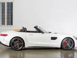 Image 6/20 of Mercedes-AMG GT-C Roadster (2018)