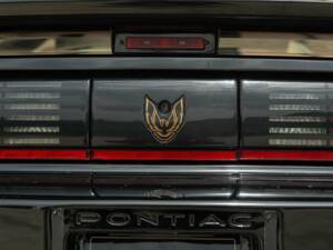 Bild 24/50 von Pontiac Firebird TransAm (1989)