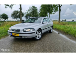 Immagine 29/46 di Volvo V 70 2.4 (2004)