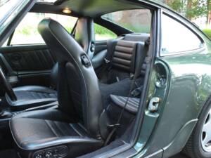 Bild 8/20 von Porsche 911 Carrera 4 (1991)