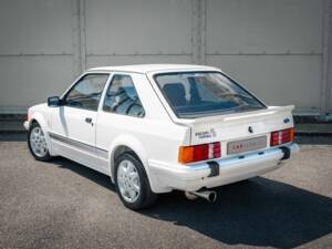 Afbeelding 7/60 van Ford Escort RS 1600 turbo (1985)