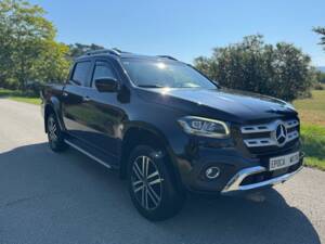 Immagine 3/24 di Mercedes-Benz X 250 d 4MATIC (2020)