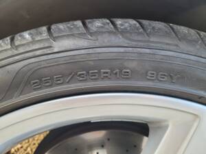 Bild 35/97 von Mercedes-Benz SL 500 (2004)