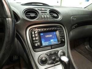 Immagine 8/15 di Mercedes-Benz SL 350 (2004)