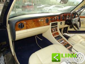 Image 6/10 of Bentley Turbo R (1990)