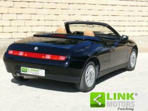 Afbeelding 5/10 van Alfa Romeo Spider 2.0 Twin Spark 16V (1997)