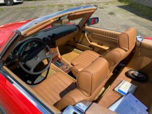 Imagen 41/50 de Mercedes-Benz 380 SL (1984)