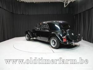 Image 4/15 de Citroën Traction Avant 11 B (1947)