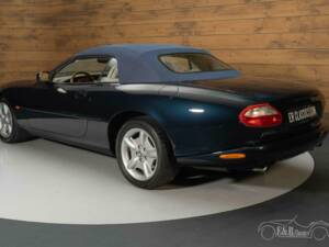 Image 8/19 de Jaguar XK8 4.0 (1997)