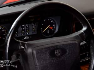 Image 25/43 of Jaguar XJ-S V12 (1990)
