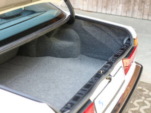 Bild 25/70 von BMW 735i (1991)