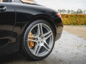 Image 62/100 of Mercedes-Benz SLS AMG Roadster (2011)