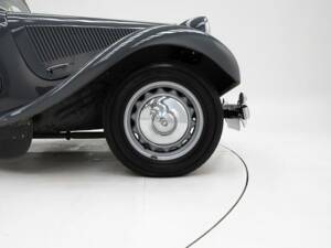 Image 10/15 of Citroën Traction Avant 11 BL (1950)