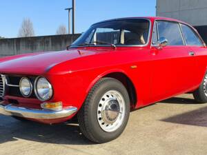 Imagen 14/50 de Alfa Romeo 1750 GT Veloce (1969)