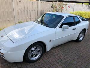 Bild 8/45 von Porsche 944 Turbo (1985)