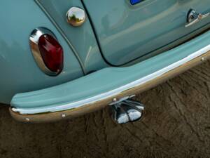 Image 15/24 of Morris Minor 1000 (1961)