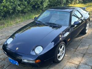 Image 4/26 of Porsche 928 GTS (1995)