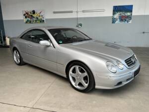 Image 2/28 of Mercedes-Benz CL 55 AMG (2002)
