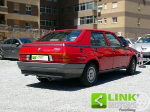 Image 4/10 of Alfa Romeo 75 1.6 (1988)