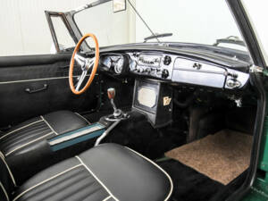 Image 12/50 de MG MGB (1967)