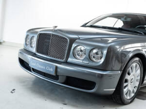 Immagine 34/45 di Bentley Azure (2007)