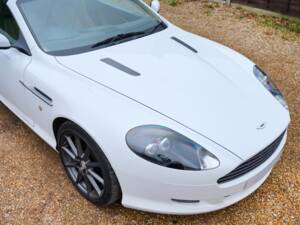 Image 39/50 of Aston Martin DB 9 Volante (2009)