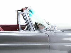 Bild 12/15 von Mercedes-Benz 220 SE b (1963)