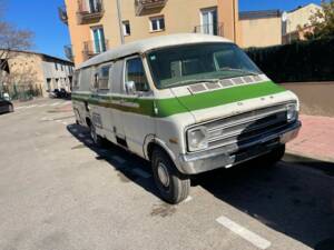 Bild 4/19 von Dodge B 200 Sportsman (1976)