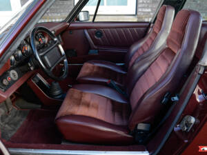 Image 11/20 of Porsche 911 Carrera 3.2 (1984)